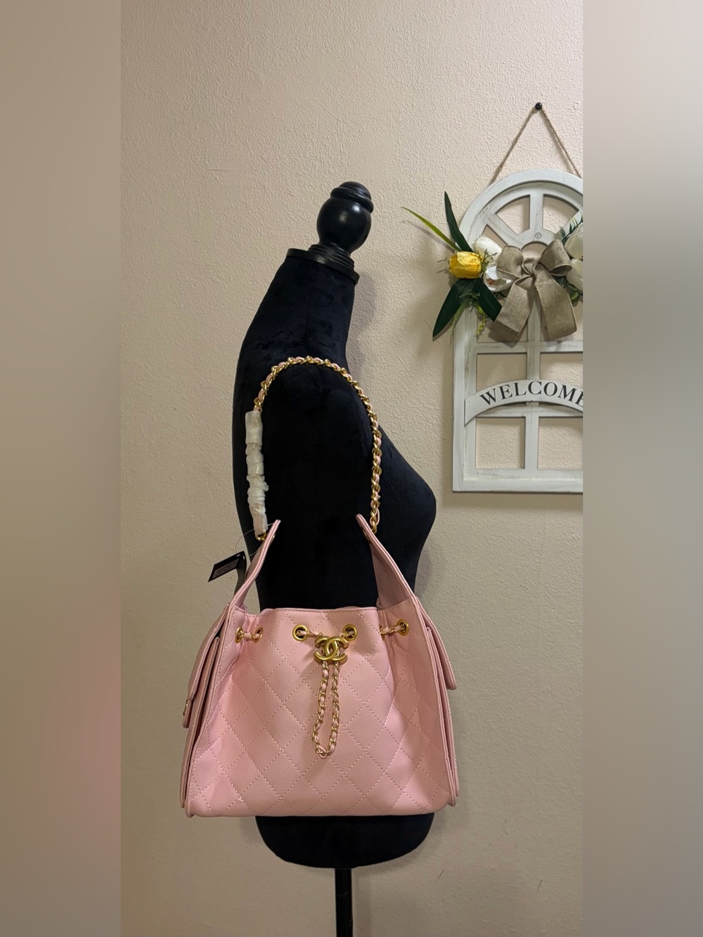 Fashion Pink Quilted Caviar Leather Antique Gold Mono Small 25 Shoulder Bag